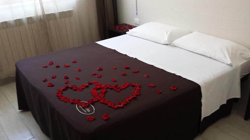 Orchidea Rooms & Suites Civitanova Marche Exterior photo